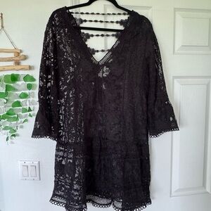 Antica Santoria black lace dress